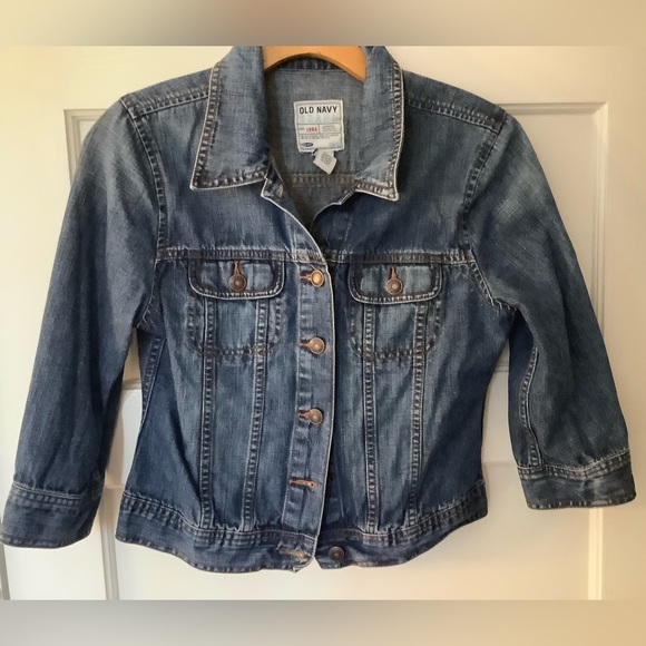 Very cool wash, Vintage Kids Jean Jacket, size S(5-7) Worn for hip hop kid video - Picture 3 of 10